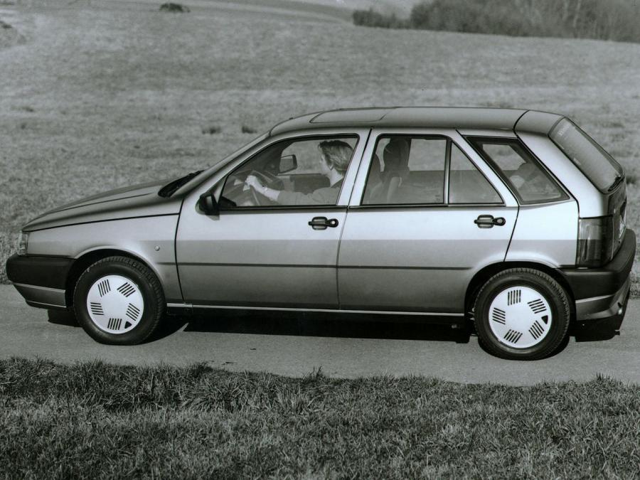  Fiat Tipo 1988 года  (фото 22 из 26)